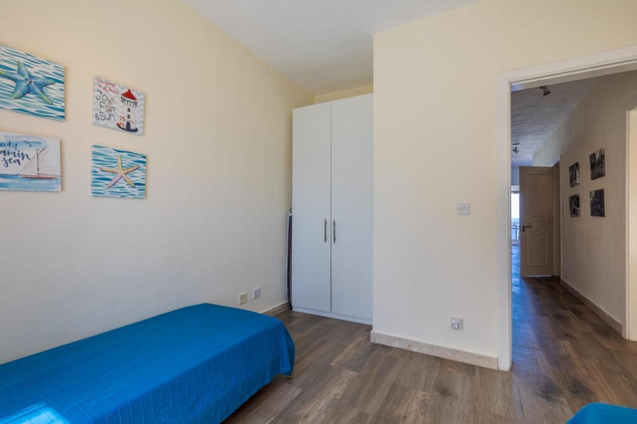 Appartement Sea-View Retreat 2 à San Ġiljan Extérieur photo